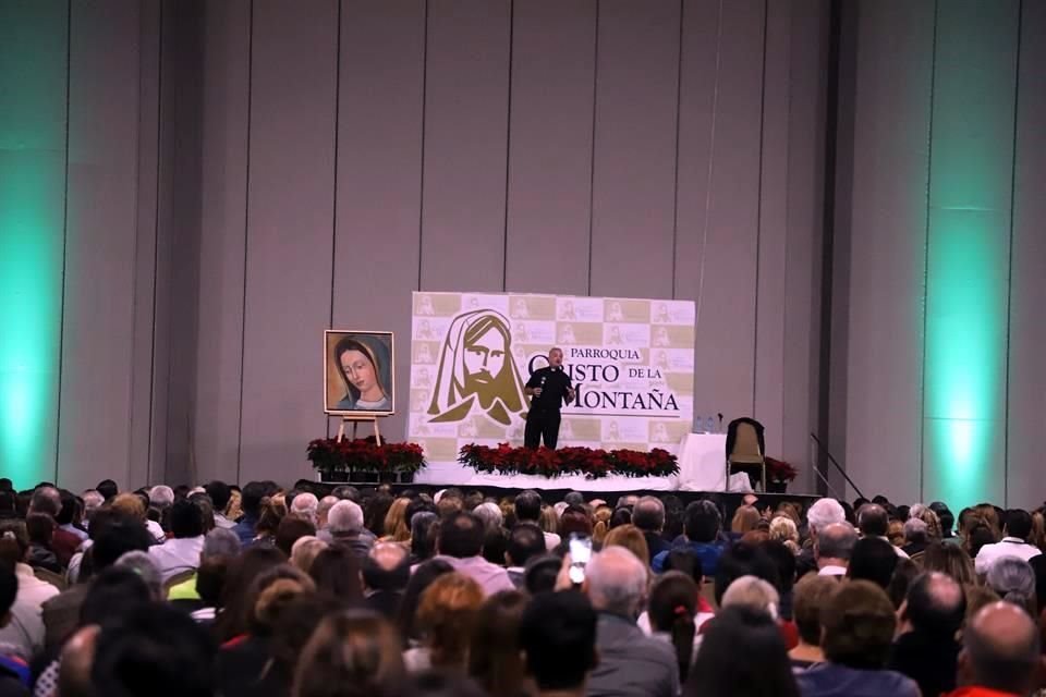 Conferencia Ángel Espinosa de los Monteros