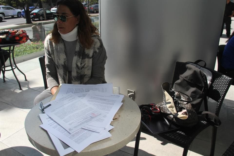 Tras la agresión, Elisa sufrió esguince en el cuello y moretones en la cabeza.