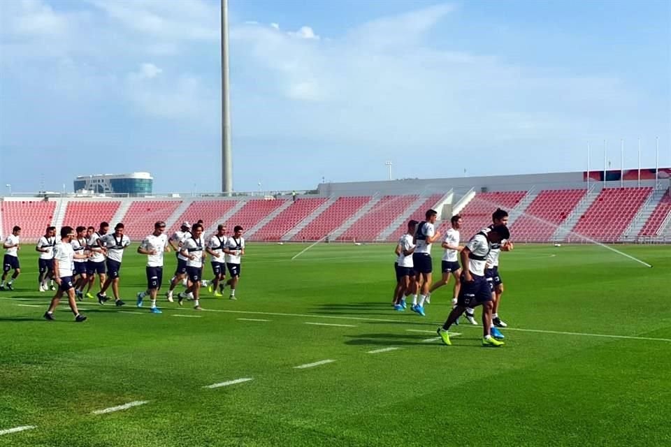 El Monterrey sigue su preparación para debutar en el Mundial de Clubes.