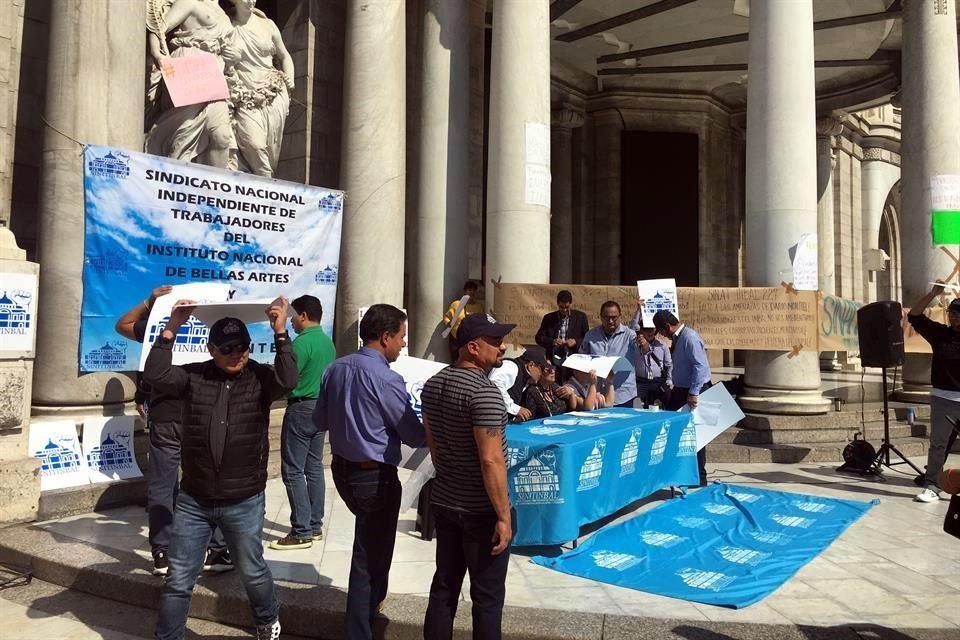 A tiempo para que se lleve a cabo el concierto de la Orquesta Sinfónica Nacional, el paro en el Palacio de Bellas Artes fue levantado por integrantes del Sindicato .