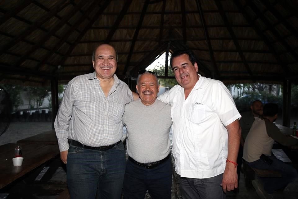 Jaime Gallegos, Ernesto Vega y Jaime González
