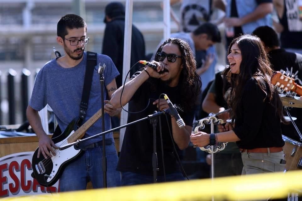 Ayer se realizó el festejo de los 24 años del Tianguis Cultural.