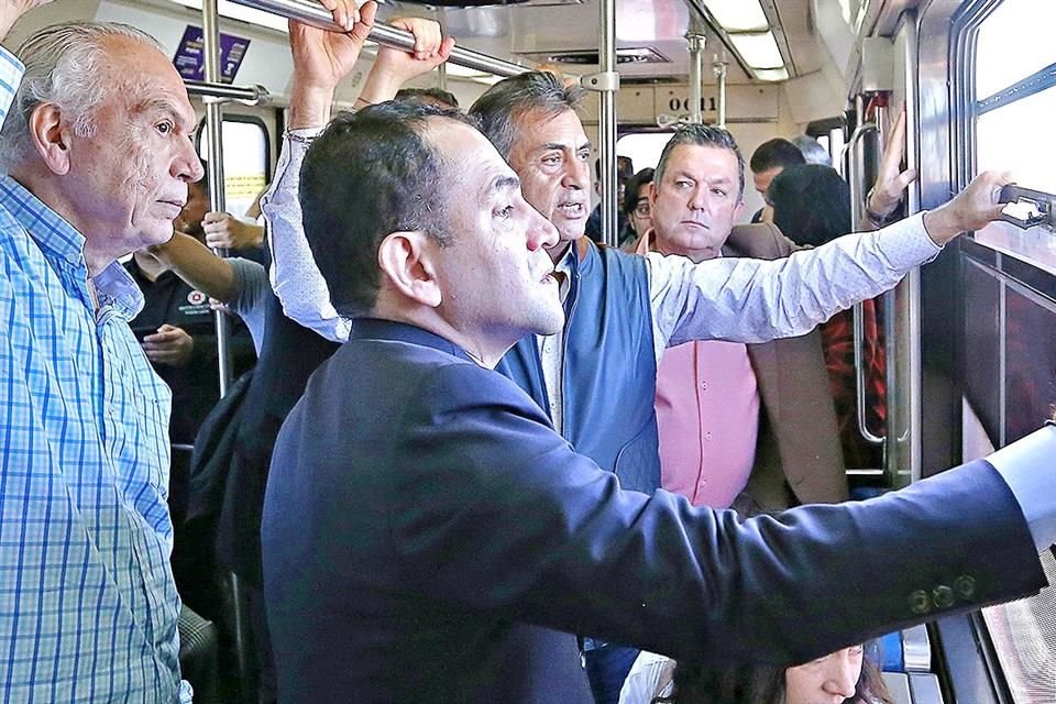 Por primera vez, la Línea 3 del Metro fue utilizada con el peso de vagones a su máxima capacidad, en un recorrido del Gobernador y el Secretario de Hacienda. 