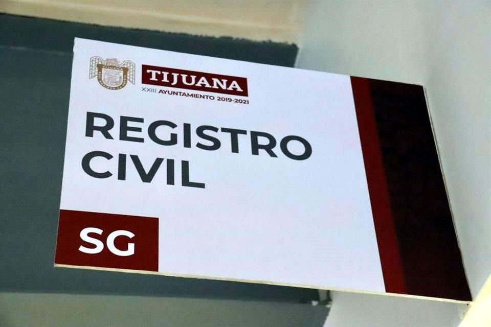 Los requisitos para solicitar matrimonio, abundó, son los mismos que para las parejas heterosexuales.