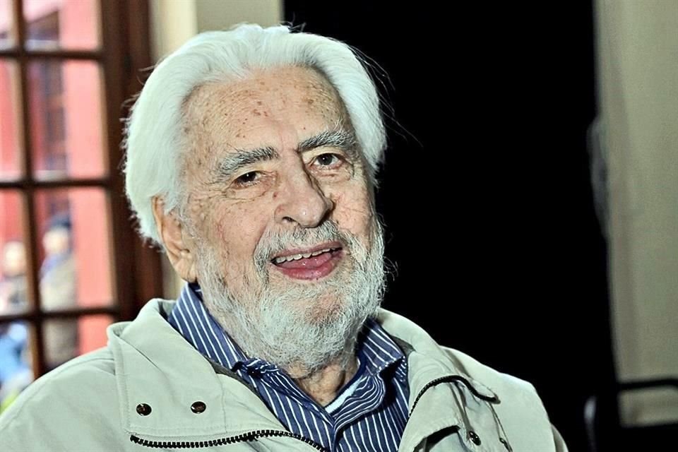 Gerardo Deniz dedicó un soneto a Octavio Paz, que ahora salió a la luz.