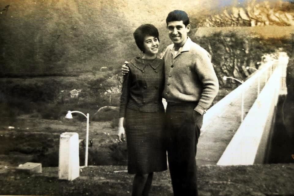 José Luis Lopez Portillo Pérez y Emilia Woo Marroquín