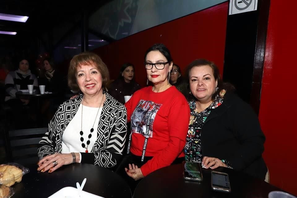 Lilián Sánchez, Martha Jacobo y Doris Saucedo