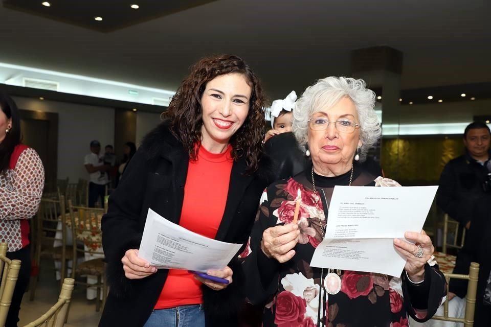 Josefina Villarreal de Burgos y Lily González