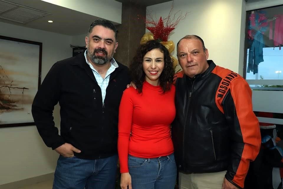 Enrique Burgos, Josefina Villarreal de Burgos y Eduardo Villarreal González