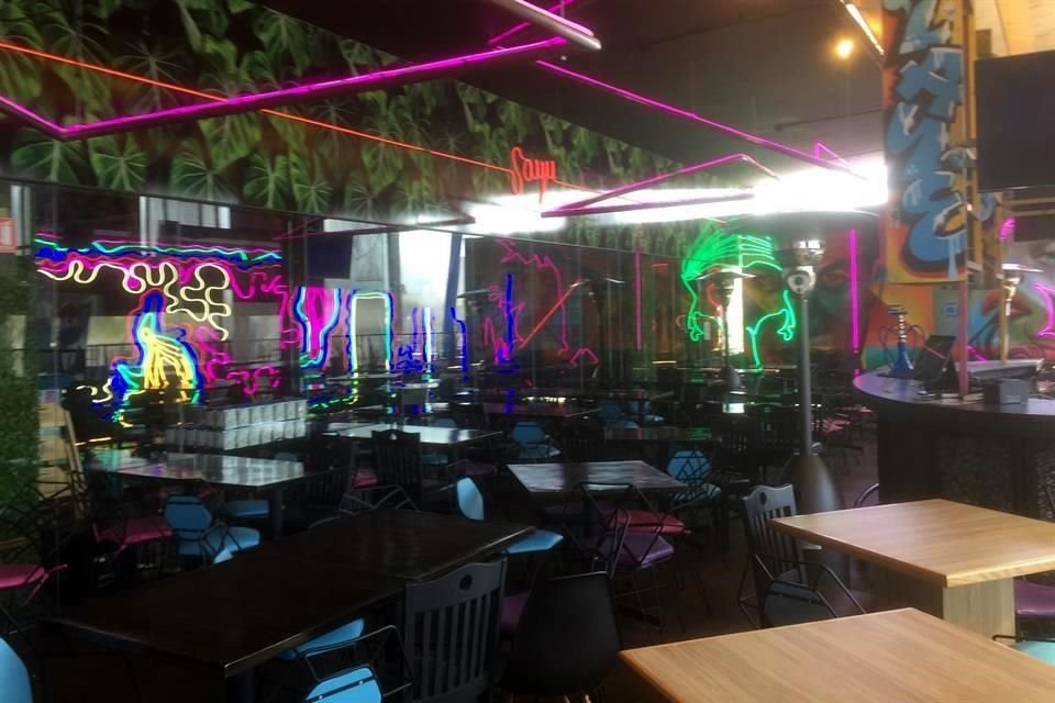 La riña se registró alrededor de las 5:30 horas en el negocio ubicado en el tercer piso del citado centro comercial, en la Avenida Ricardo Margáin, entre Río Missouri y Canelo.