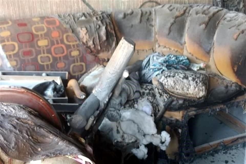 En este sillón fueron incendiados.