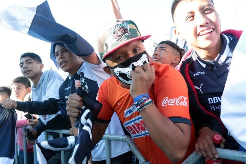 La afición rayada celebra en grande el quinto título de Liga de su equipo.