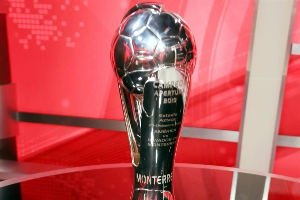 El trofeo del Apertura será exhibido a partir de mañana en el Estadio BBVA.