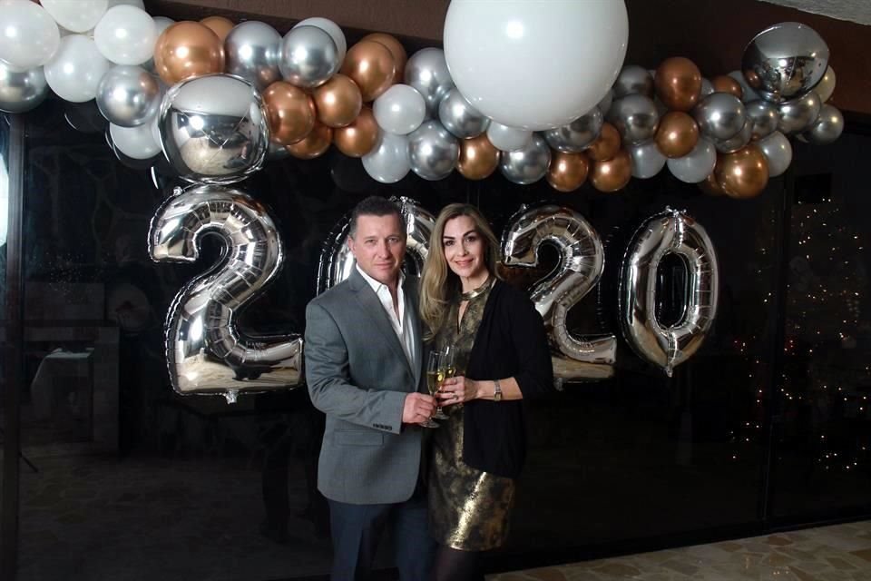 Luis Flores Garza y Ana Elisa Garza de Flores