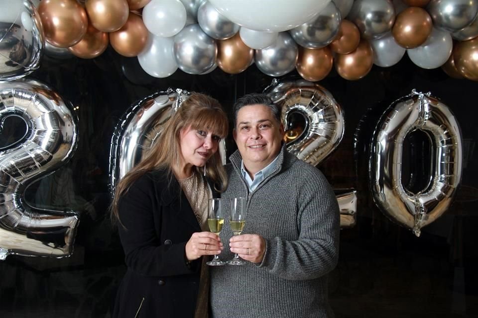 Lucía Garza de Garza y Arturo Garza
