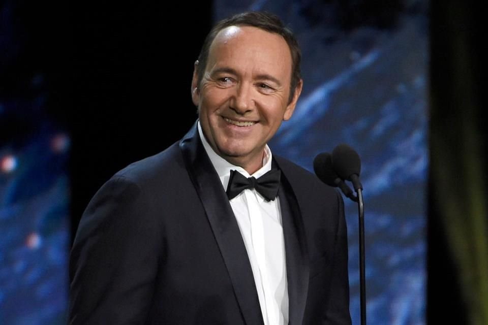 Abogados de Spacey presentaron una estipulación para desestimar la demanda por agresión sexual con prejuicio, en el que los cargos no se podrán volver a presentar.