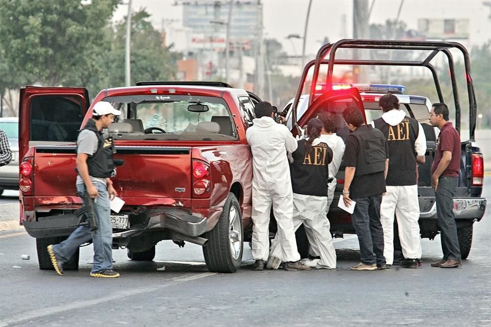 El 18 de abril del 2011, militares abatieron a Jorge Otilio Cantú en Lázaro Cárdenas a la altura de la Colonia Brisas.