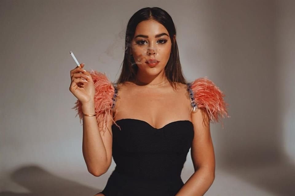 Danna Paola invitó a las mujeres a que alzaran la voz ante cualquier injusticia que suceda hacia ellas.