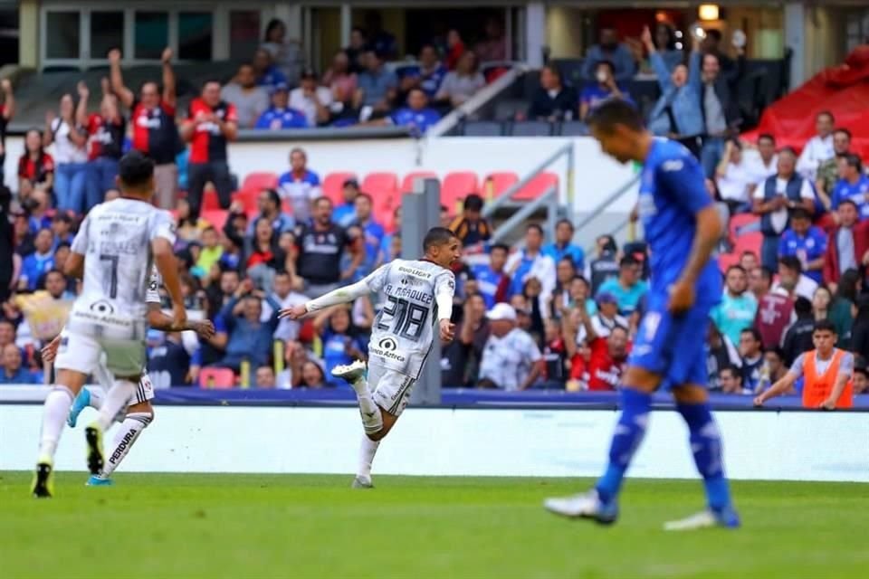 El debutante Márquez logró su primer gol en Primera División.