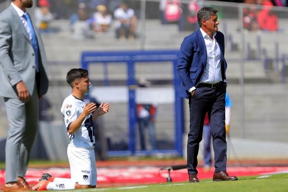 Así Marco García antes de entrar a la cancha.