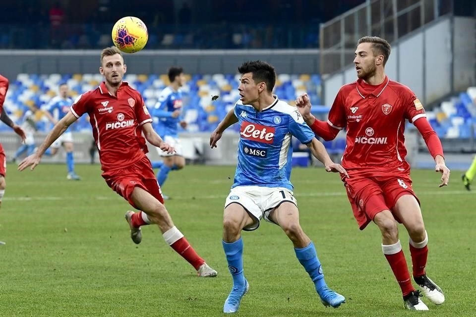 Lozano fue titular en copa.