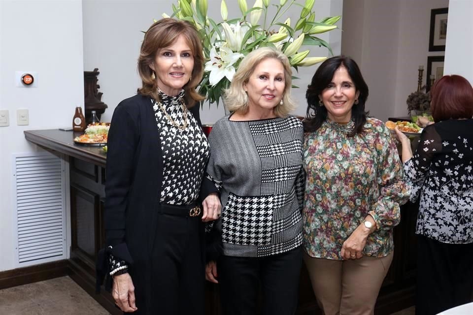 Liz Garza de Parás, Rosy Calles y María Elena Fernández de Coronado