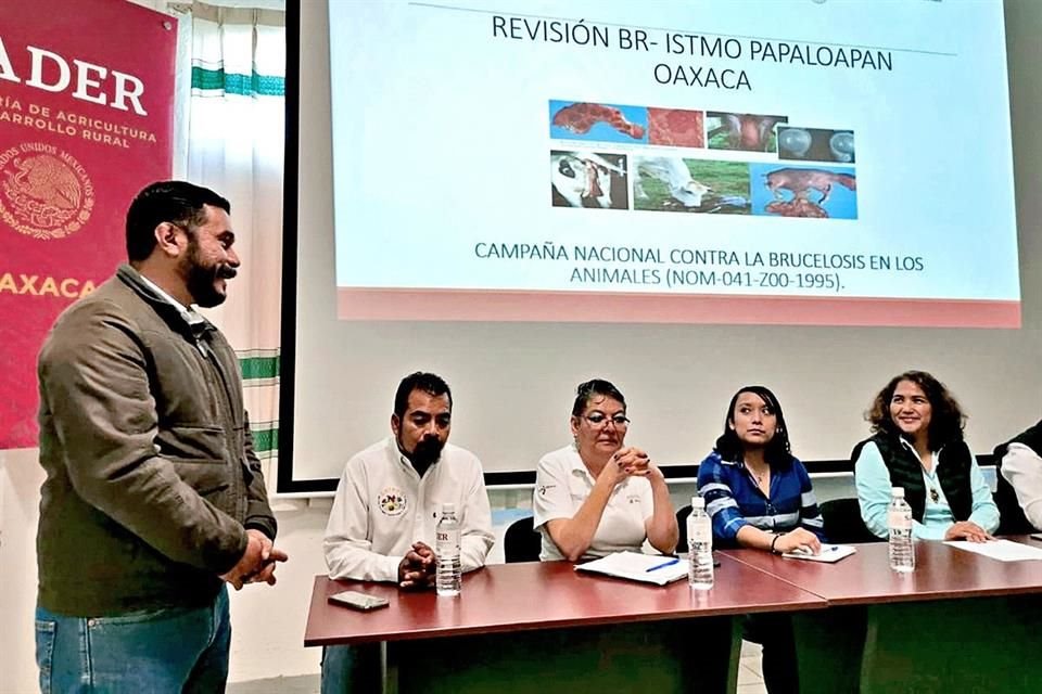 Anuar García López, representante actual de Senasica en Oaxaca.
