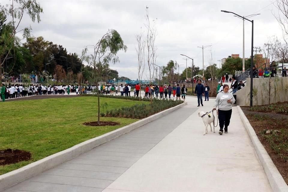 'Tenemos que cuidar entre todos el parque, las áreas verdes, no tirar basura, no grafitear', dijo la Jefa de Gobierno.