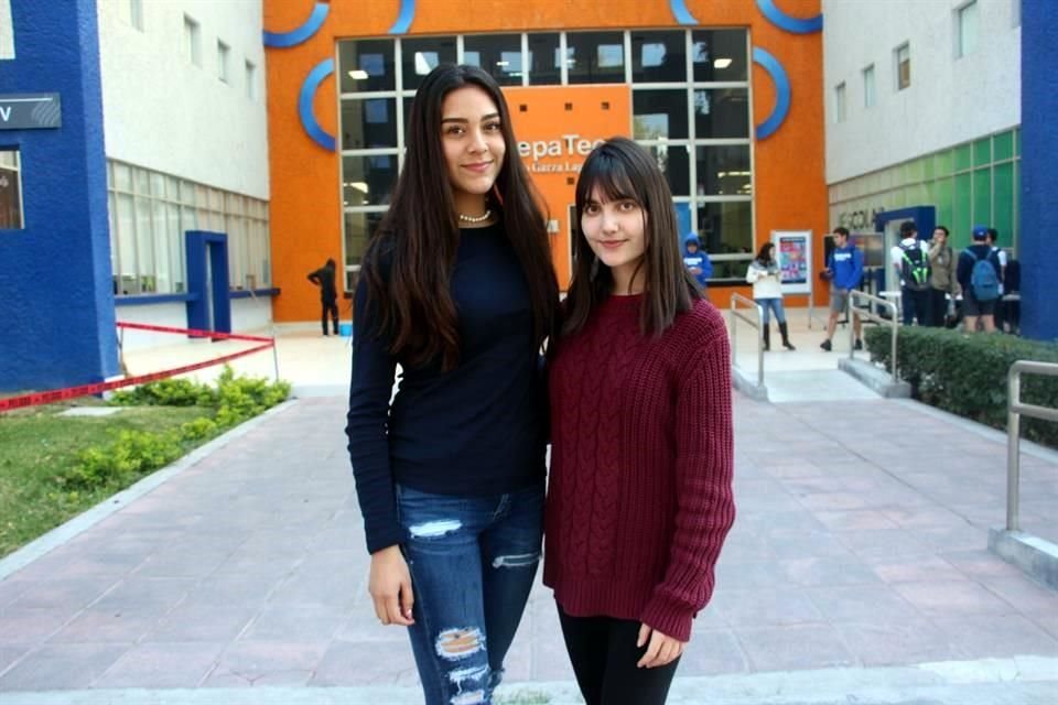 Alondra Flores y Estefanía Nuñez