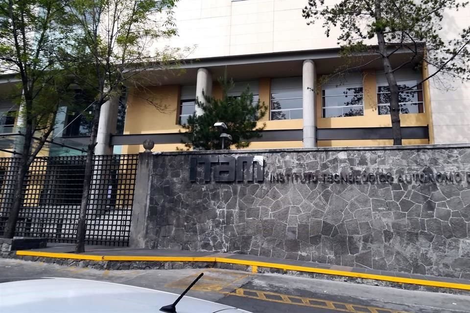 Tras la aplicación del Protocolo de Acoso Sexual, vigente desde 2018, cuatro profesores han sido inhabilitados definitivamente del Instituto.