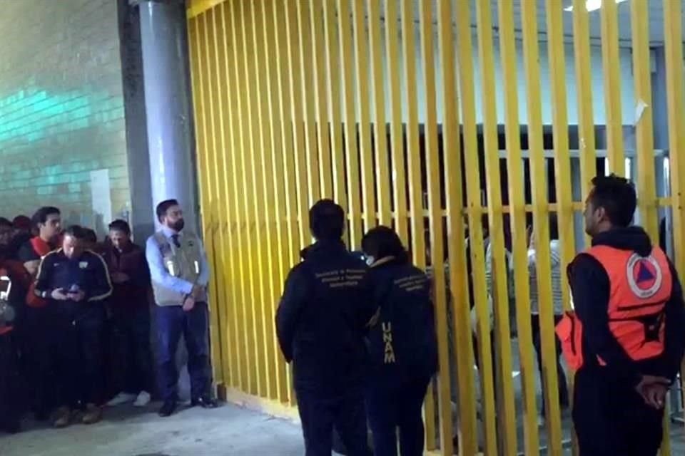 Tras 70 días de paro, jóvenes entregaron las instalaciones de Prepa 7 luego de aceptar las respuestas de autoridades de UNAM a sus demandas.