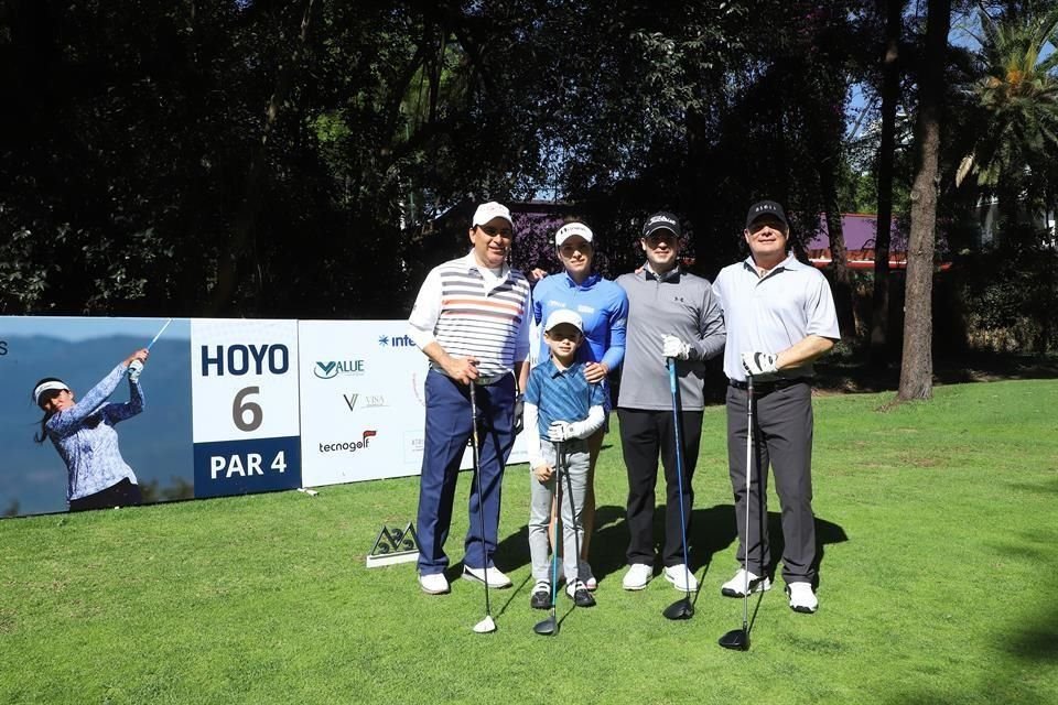 Víctor González, Gaby López, María Paula García, Manuel Lebrija y José Kaun