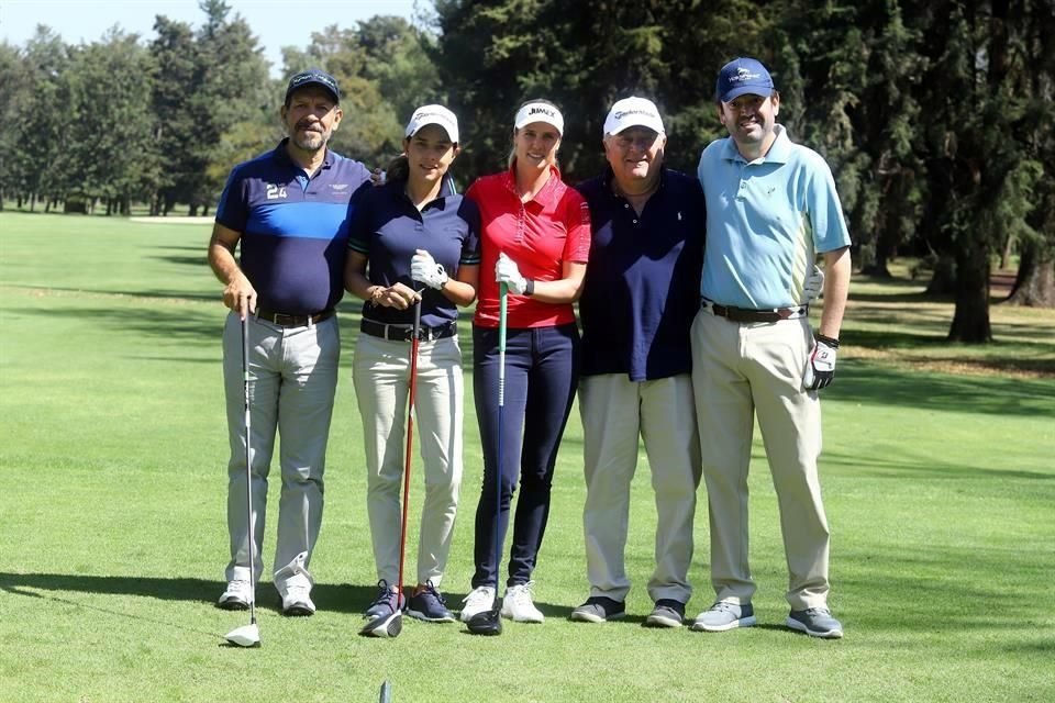 Ángel Hernández, Natalia Isaac, Nicole Autrique, Roberto Isaac y Mario Oñate