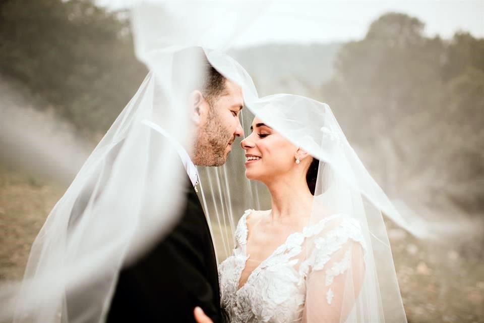 Alfredo Junco Gutiérrez y Mariana Guzmán Flores 