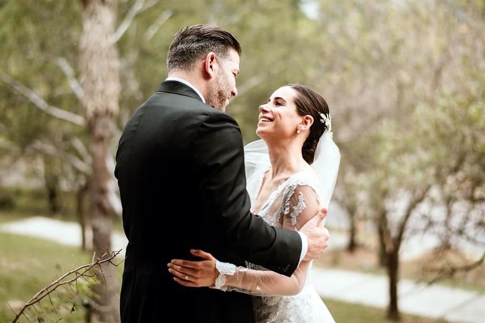 Alfredo Junco Gutiérrez y Mariana Guzmán Flores 