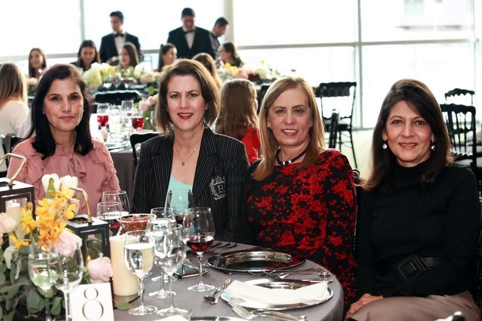 Magdalena Guerra de Garza, Beatriz González Aréchiga de Hinojosa, Bertha Martínez de Belden e Irma Álvarez de Valero