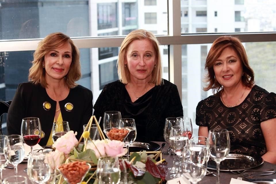 Maru García de Zambrano, Nazaria Pérez de Juárez y Sylvia Leal de Rodríguez
