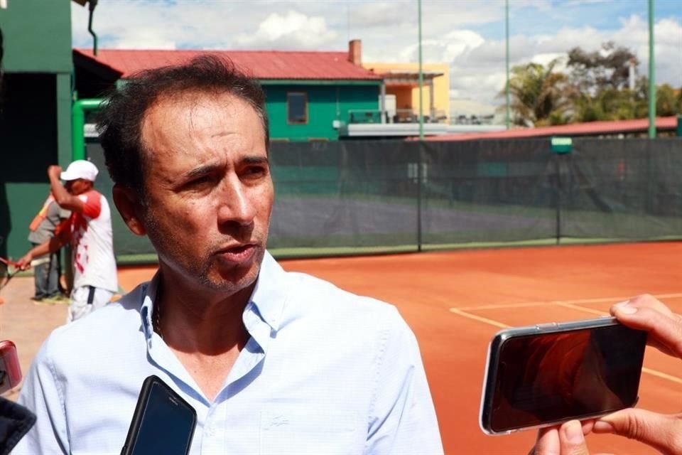 José Antonio Flores se ostenta como el presidente reelecto de la FMT.