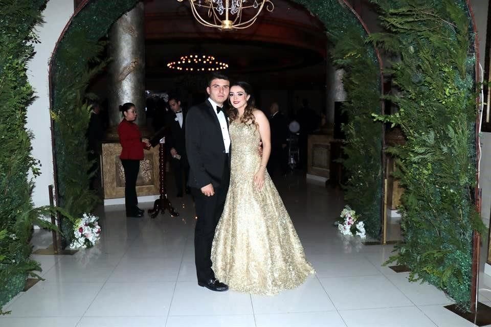 Stephano Elizondo y Karime Garza