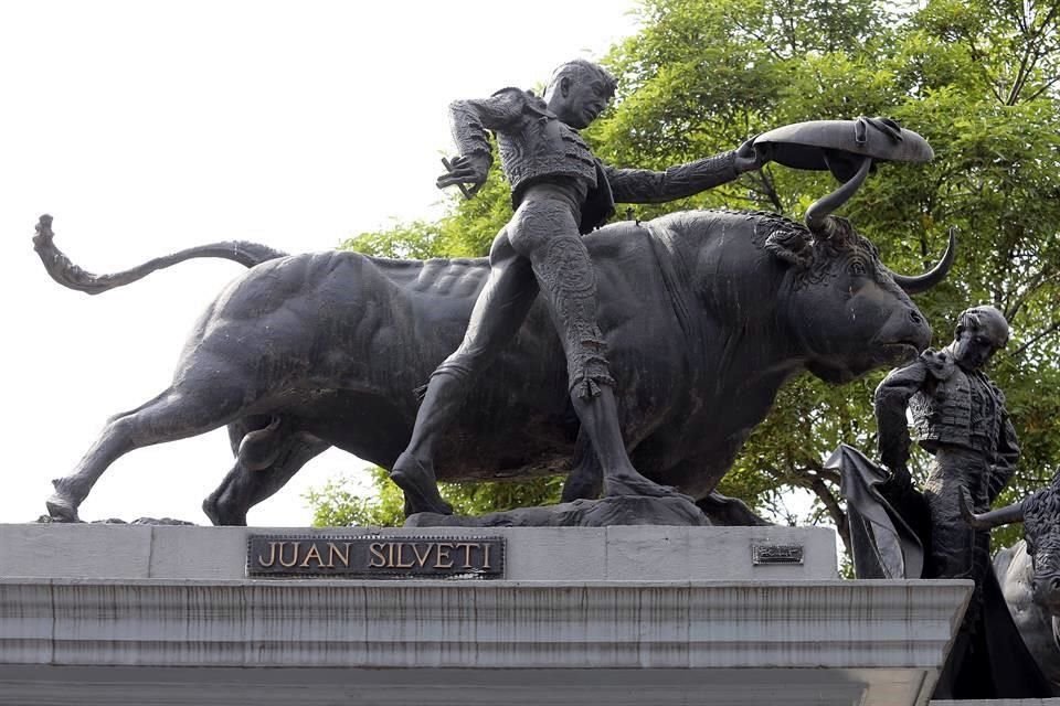 Juan Silveti, el 'Tigre de Guanajuato', y pilar de la dinastía de los Silveti, está ubicado sobre la calle de Carolina.