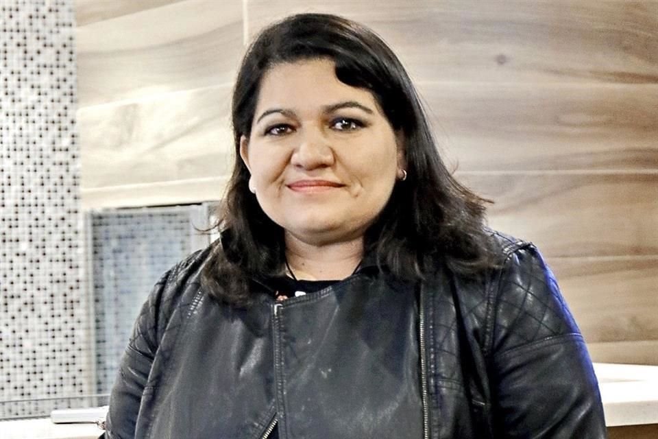 Ana Paola Santillán encuentra en la ciencia inspiración para sus partituras.