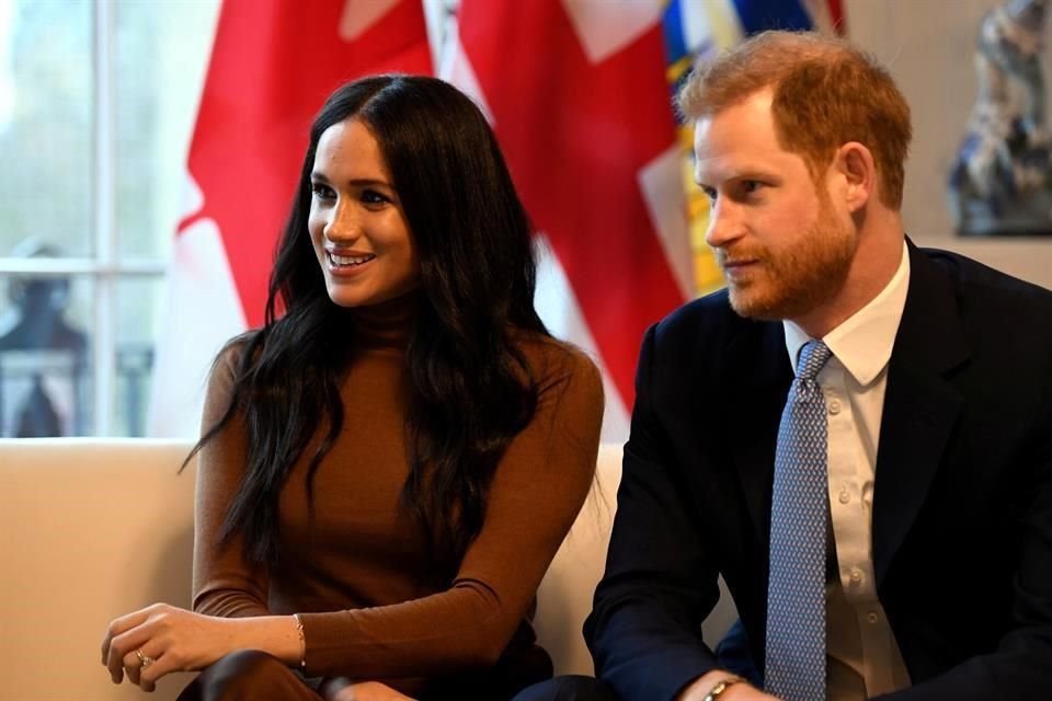 El Príncipe Enrique y Meghan Markle habrían sido invitados para presentar la categoría a Mejor Película en los Óscar.