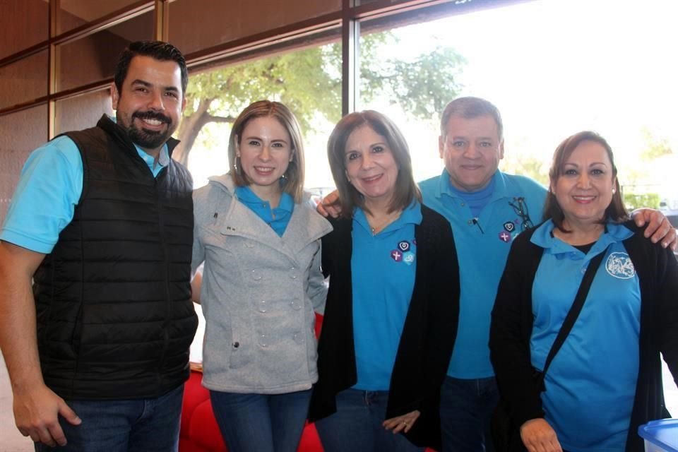 Gerardo Ochoa, Nazyely Zamarripa, Martha Garza de Guevara, José Manuel Guevara y Rosy Salazar de Ochoa