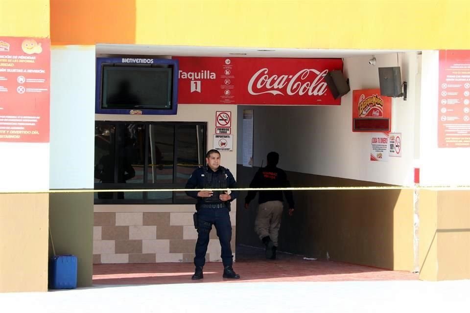 El occiso, quien extraoficialmente fue identificado como Rodolfo, aparentemente se encontraba con su familia en el parque, donde celebraban un cumpleaños.