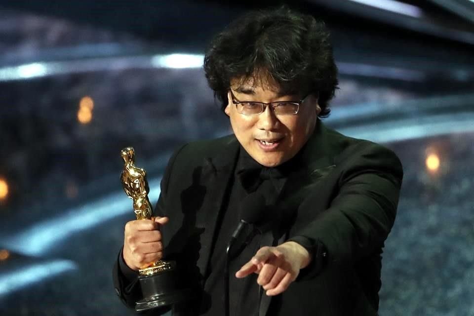 Bong Joon-ho recibió el premio a Mejor Director.