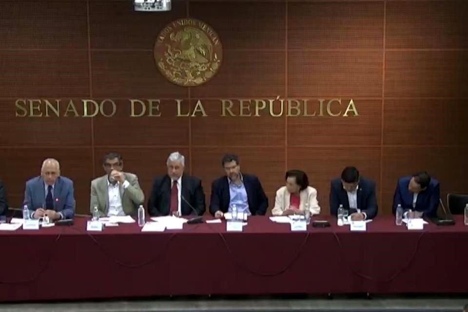 El sector campesino sería uno de los principales beneficiarios de la nueva regulación de la mariguana, consideraron legisladores y activistas durante el foro 'Cannabis, producción campesina'.