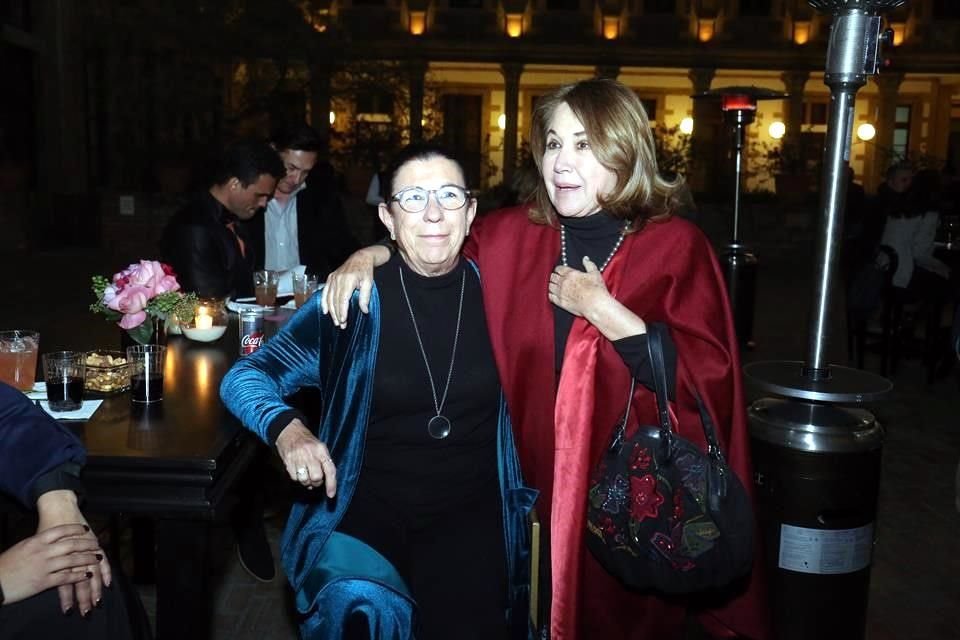 Magdalena Cárdenas y Elsa Rodríguez