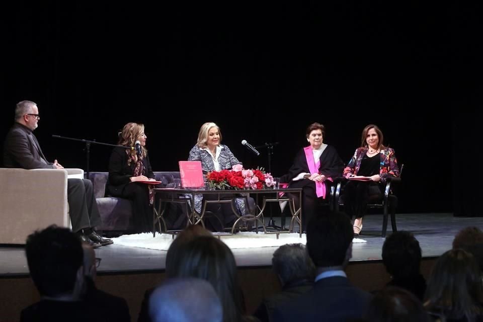 Pedro de Isla, Jeannette L. Clariond, Liliana Melo de Sada, Cristina Canales y Sari Bermúdez