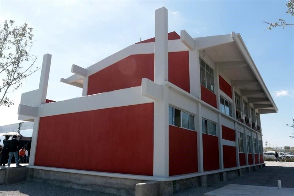 Las instalaciones del Cecyte tienen cuatro aulas, baños y una oficina para los directivos del plantel.
