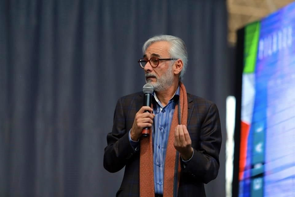 Jesús Martínez admitió que se debe reconocer el gran trabajo que hacen la gente de los hospitales.